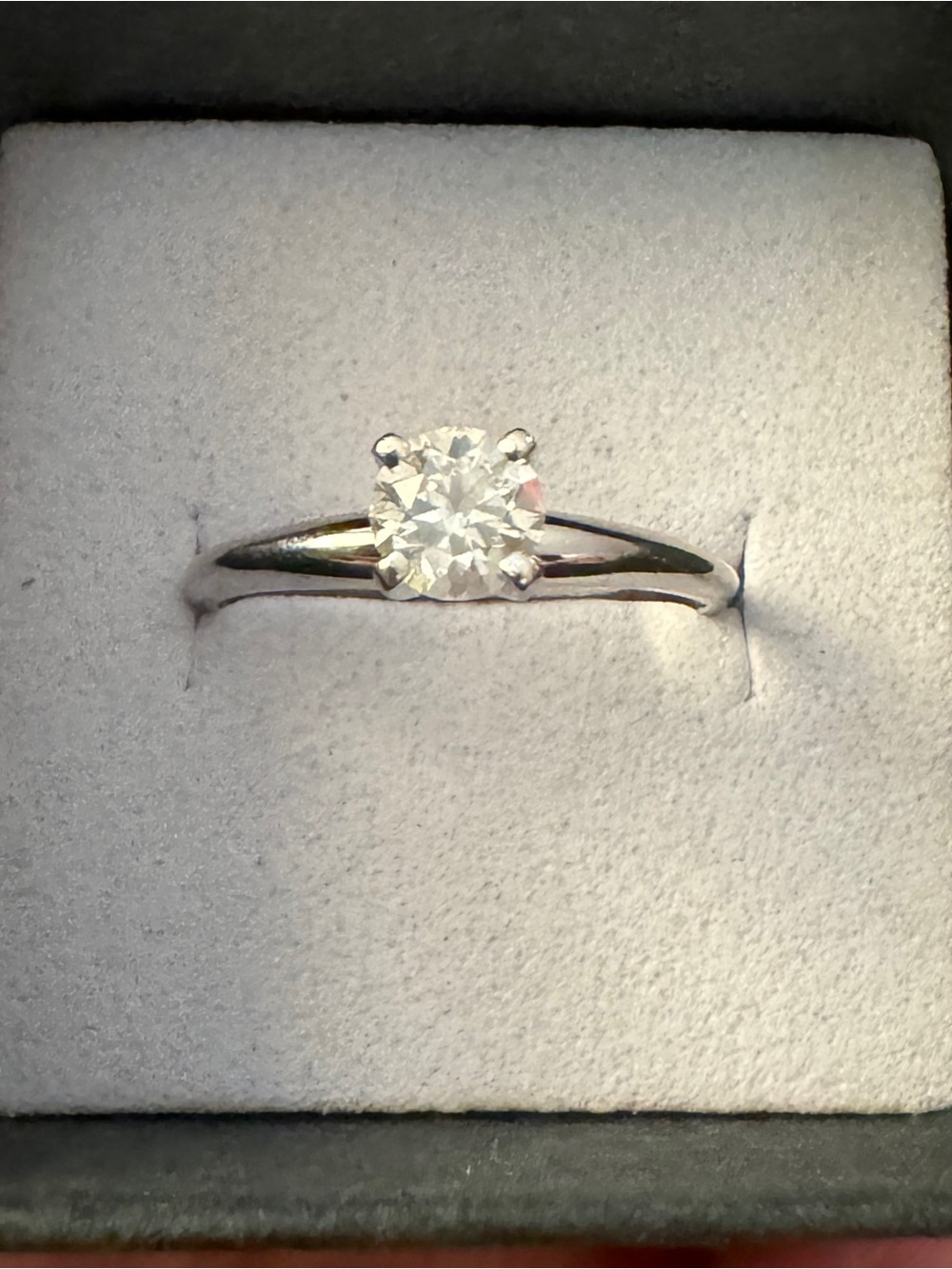 Solid 14K white gold round natural diamond solitaire engagement ring size 7 - Picture 2 of 6